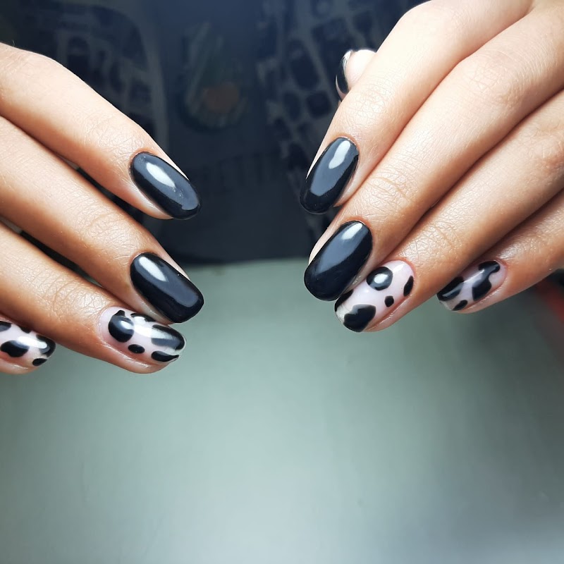 Get Lashed Beauty Lounge - Thumbnail 4