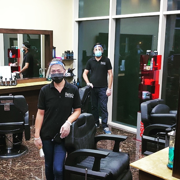 Retro Marina Gents Salon - Thumbnail 2