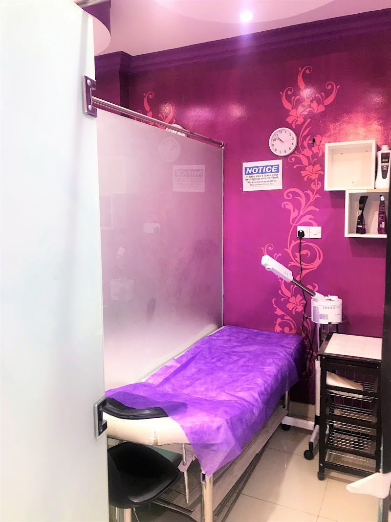 Indian Star Ladies Beauty Salon - Thumbnail 2