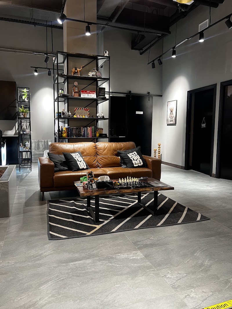 Ace Of Fades Men Salon - Thumbnail 2