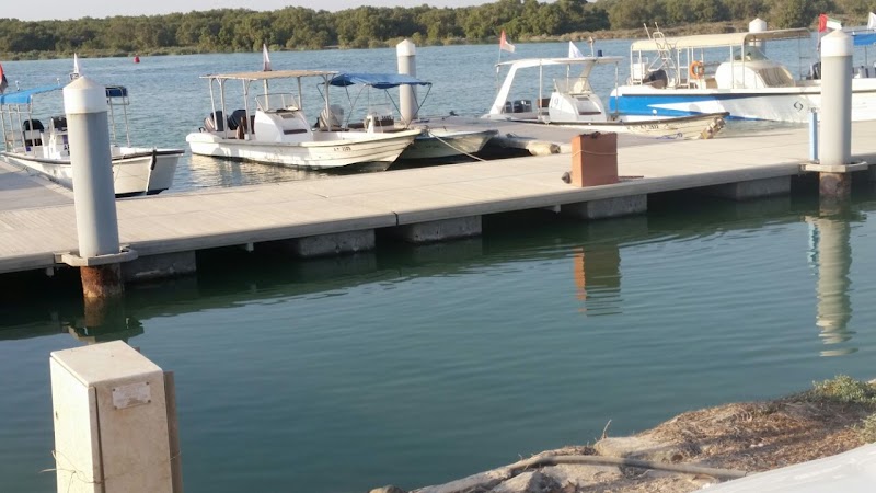 Emirates Heritage Club Services & Transport Centre - نادي تراث الإمارات الخدمات والمواصلات - Thumbnail 3