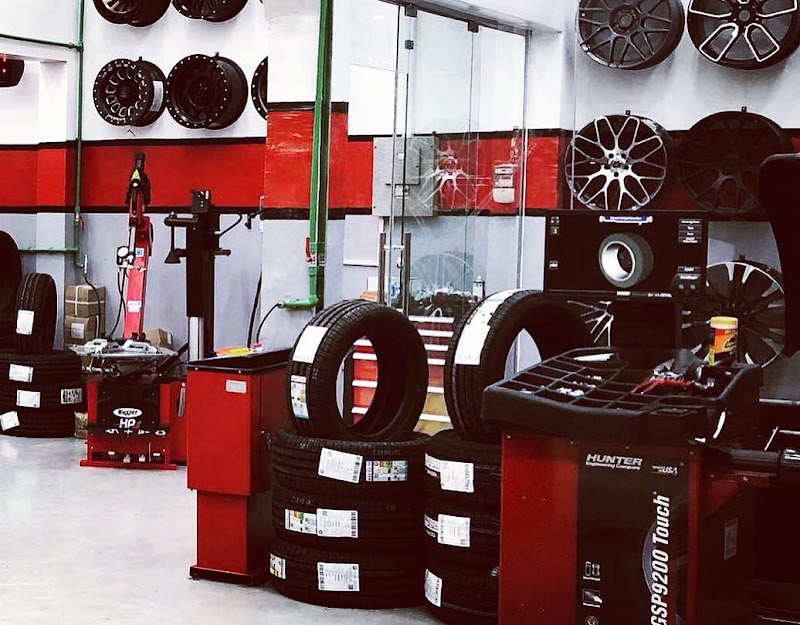 Deals on wheels tyre - Thumbnail 4