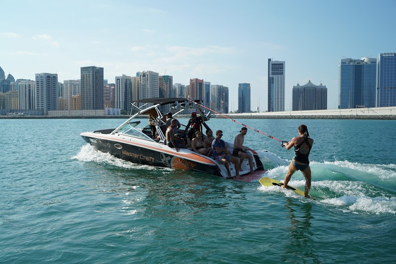 Jalboot Marine Network - Abu Dhabi Mall - Thumbnail 3