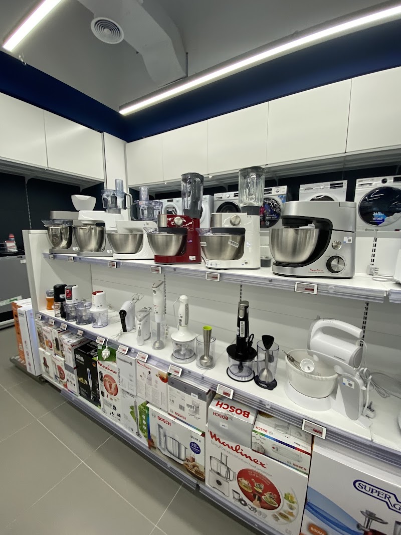 Sharaf DG Al Wahda Mall - Thumbnail 2