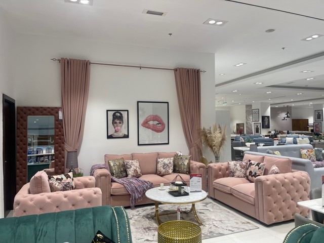 Royal Furniture Outlet Store - Thumbnail 5