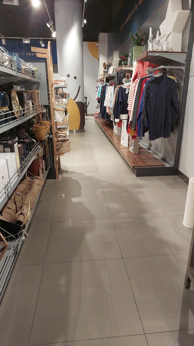 Brands For Less - Al Wahda Mall - Thumbnail 4