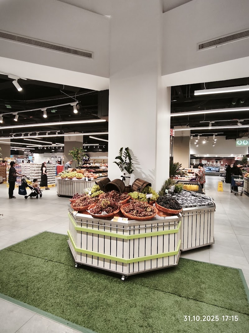 ADCOOP Hypermarket - Abu Dhabi Mall Branch - Thumbnail 3