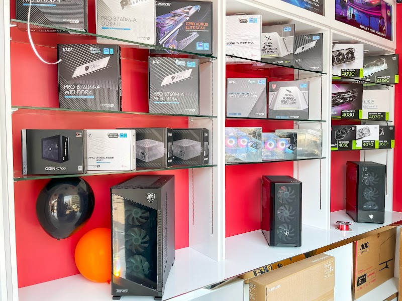 GCCGAMERS Abu Dhabi (BR) Buy Gaming PC in Abu Dhabi - Thumbnail 4