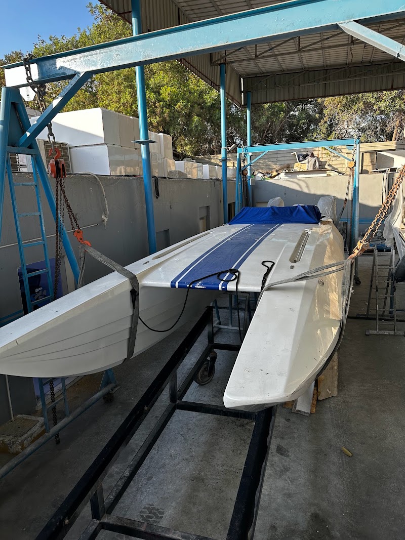 Alyazi Marine boats and yachts maintenance and services اليازي مارين لصيانة القوارب واليخوت - Thumbnail 4