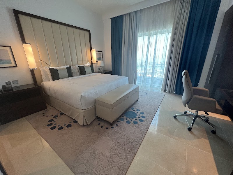 Marina Sunset Bay Building D - Thumbnail 2