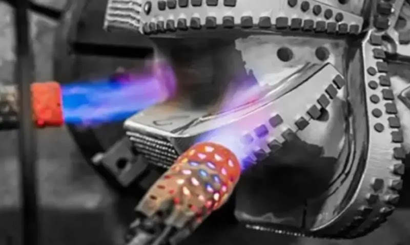 Steel plate welding and Moulding works - Image 1