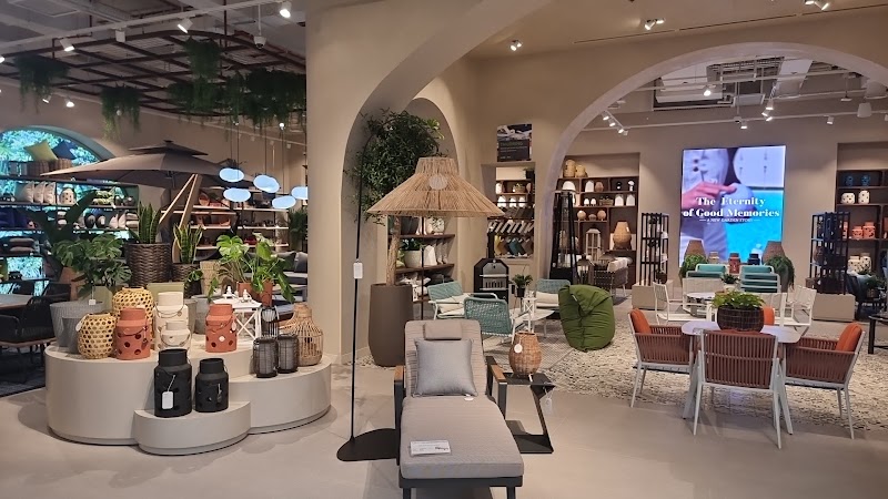 Suncoast Outdoor Furniture - Thumbnail 5