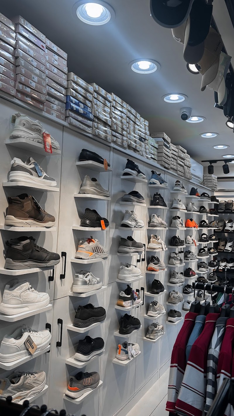 ARROW SPORTS. ارو للرياضة لملابس بنيياس - Thumbnail 4