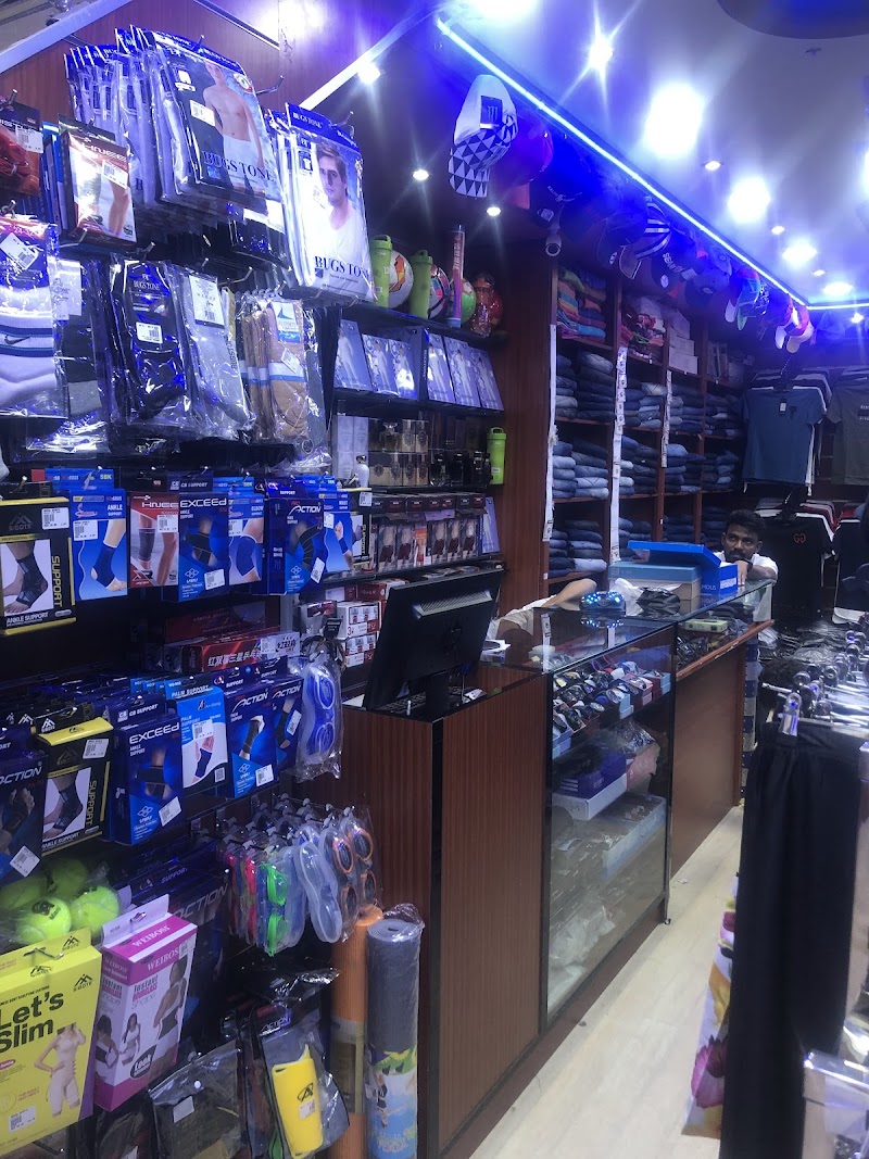 ARROW SPORTS. ارو للرياضة لملابس بنيياس - Thumbnail 5