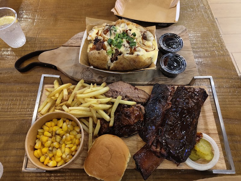 Dickey's Barbecue Pit - Yas Mall - Thumbnail 2