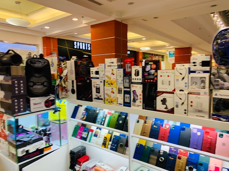 GAME STOP PHONES AND GAMES - Thumbnail 5