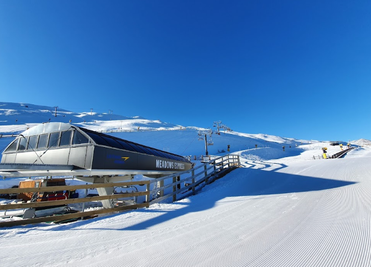 Coronet Peak snow resort ski lift New Zealand