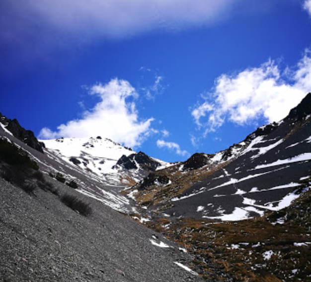 Craigieburn ski resort in new zealand