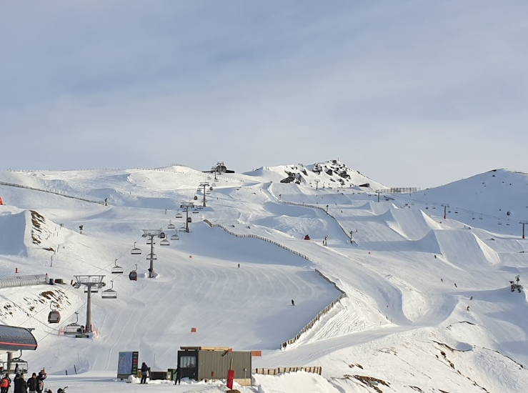 Cardrona ski lift New Zealand