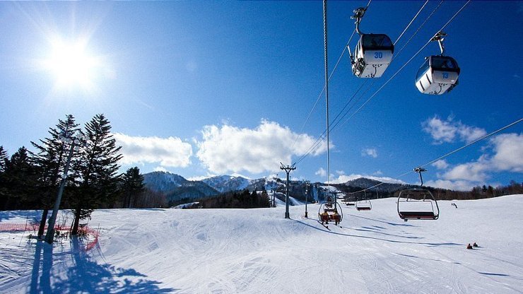 furano snow gondola view in japan