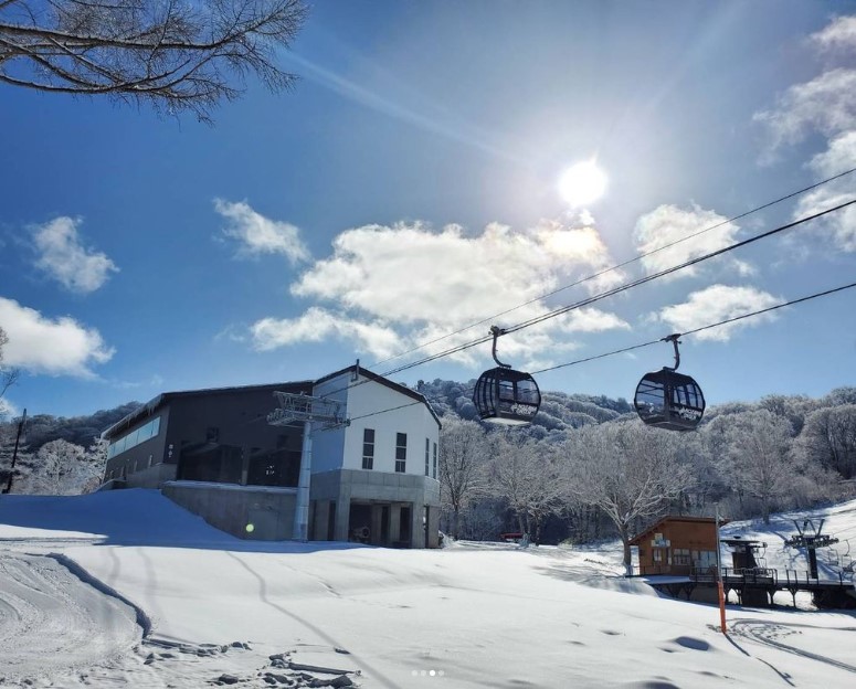 nozawa onasen snow view japan