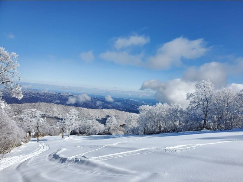 nozawa onasen snow view japan