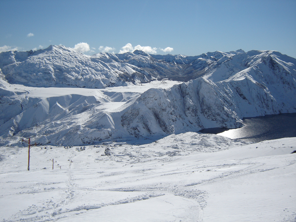 volcan antuco ski resort chile