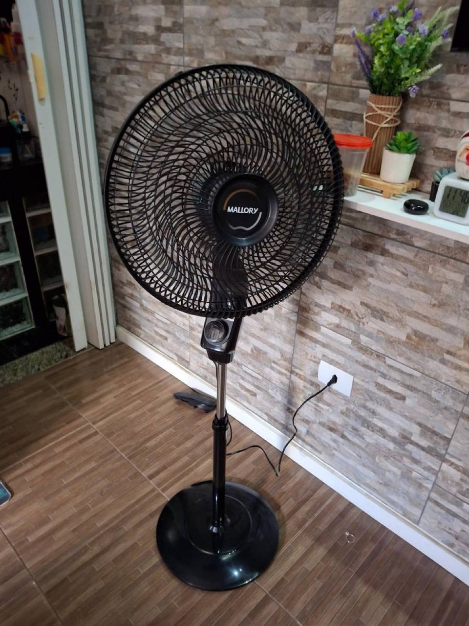 Ventilador de Coluna Mallory Éolo 126W 127V