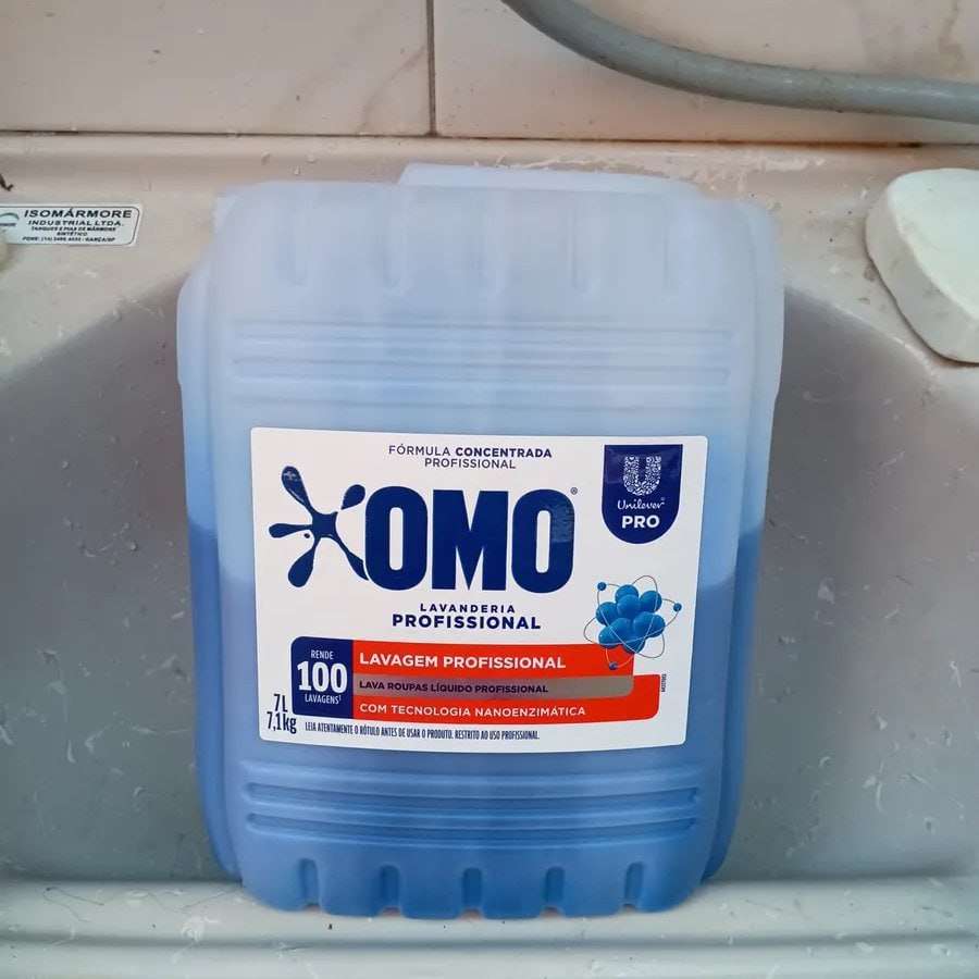 Lava Roupas Concentrado Lavanderia Pro Líquido 7L Omo