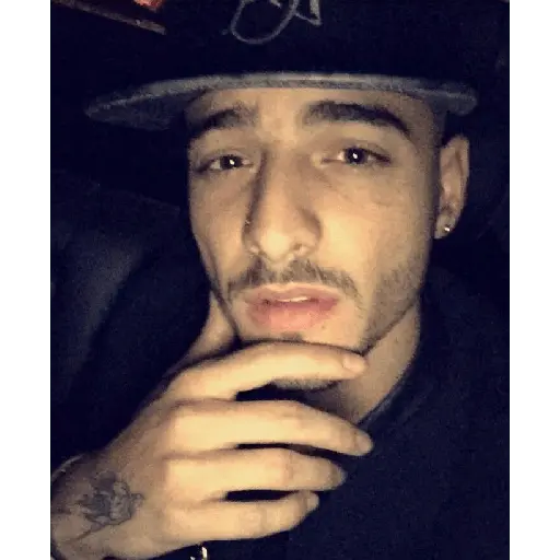 stickers_maluma_beibi