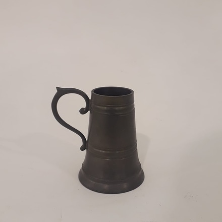 Caneca Mini de Metal main photo of Caneca Mini de Metal
