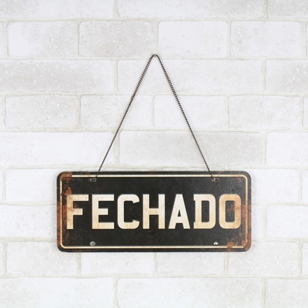 Placa Fechado Preto main photo of Placa Fechado Preto