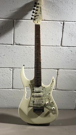 Guitarra Branca Benson main photo of Guitarra Branca Benson