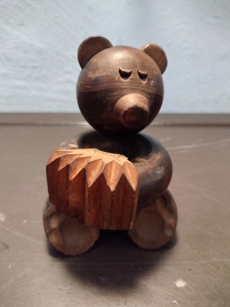Escultura Urso em Madeira main photo of Escultura Urso em Madeira