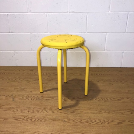 Banqueta Metal Color Amarelo main photo of Banqueta Metal Color Amarelo