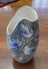 Vaso Cerâmica Lilás Detalhes Brancos