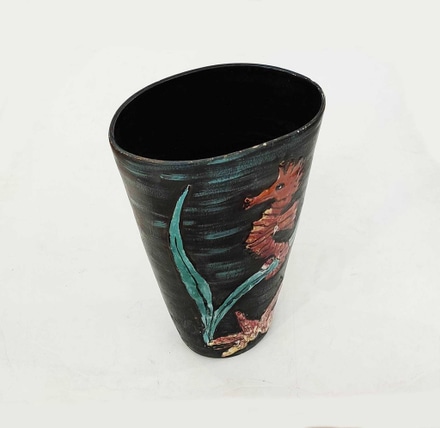 Vaso Cerâmica Oval Cavalo Marinho main photo of Vaso Cerâmica Oval Cavalo Marinho