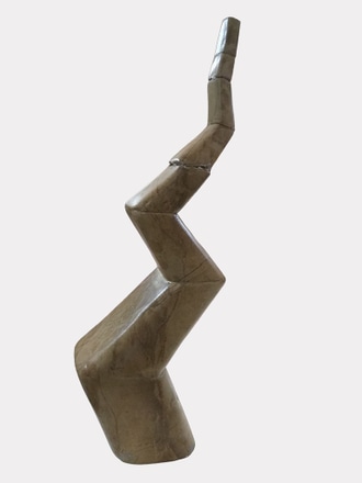 Escultura Cenográfica Zig Zag Marrom main photo of Escultura Cenográfica Zig Zag Marrom