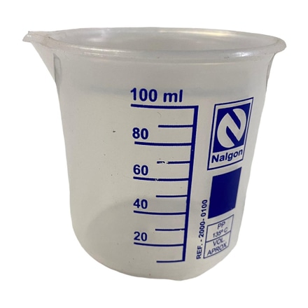 Copo medidor 100ml plástico main photo of Copo medidor 100ml plástico