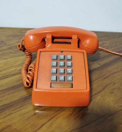 Telefone ''Star Touch'' Laranja main photo of Telefone ''Star Touch'' Laranja