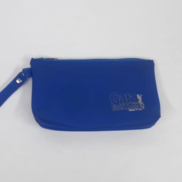 Necessaire Azul Gata Bronzeada main photo of Necessaire Azul Gata Bronzeada