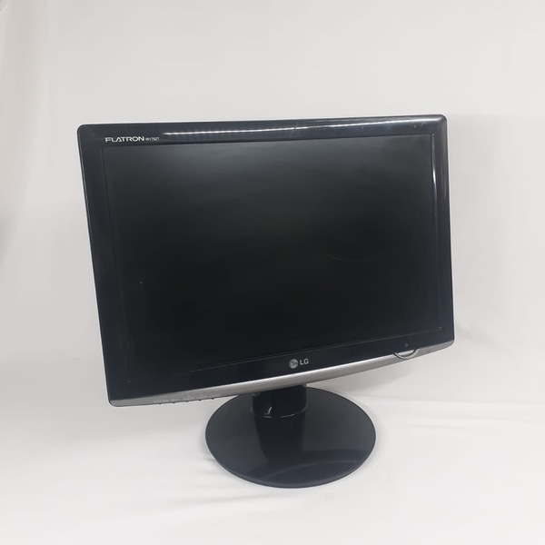 Monitor LG Flatron 16 Polegadas Preto main photo of Monitor LG Flatron 16 Polegadas Preto