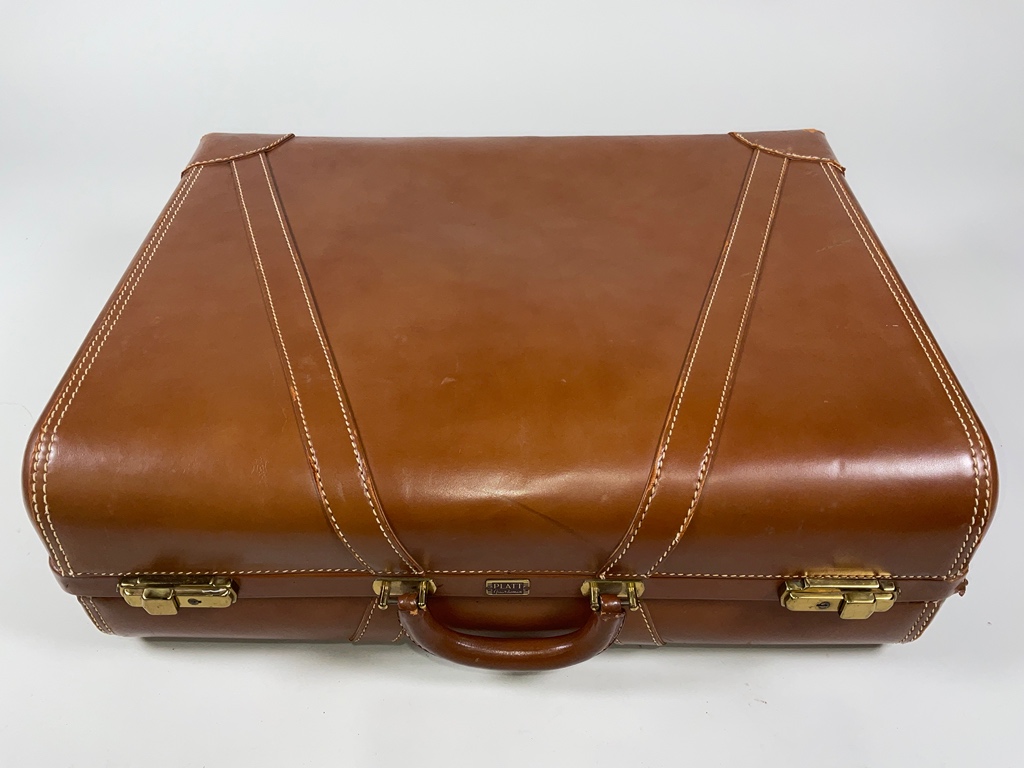 Suitcase - Vintage Brown Leather Platt Guardsman