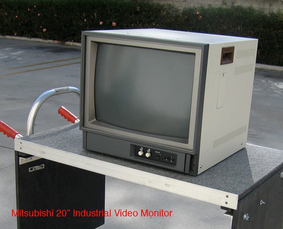 ЭЛТ монитор Mitsubishi 21. Монитор 1980. Ir Control монитор Митсубиси. Экран Mitsubishi SOFTGOT. Mitsubishi 20