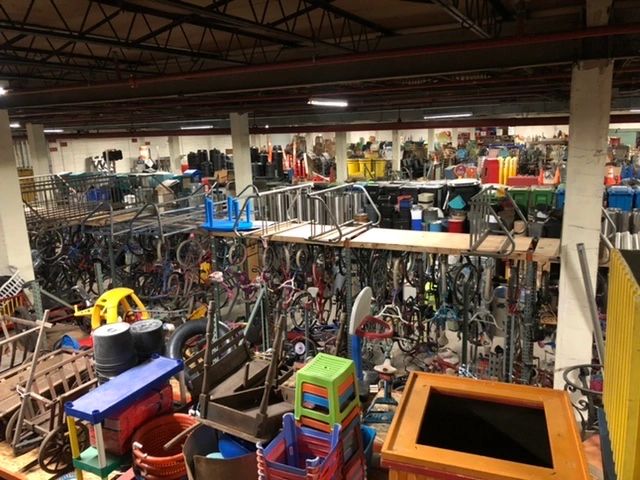 Central Atlanta Props & Sets - Atlanta