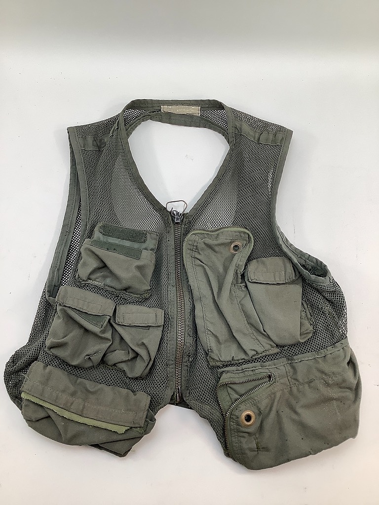 Military Vest - USAF Survival Mesh Net SRU-21/P Vest | For Rent in