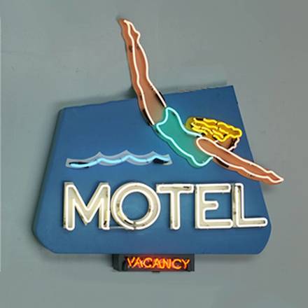 Hotel & Motel