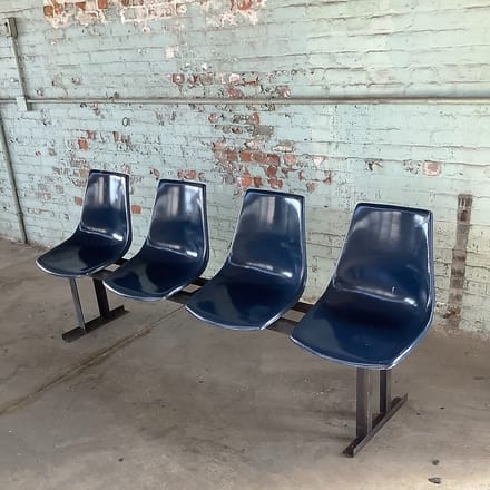 Gang Seating