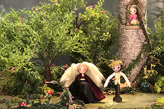 Miniature set and dolls for Pure Leaf Commercial