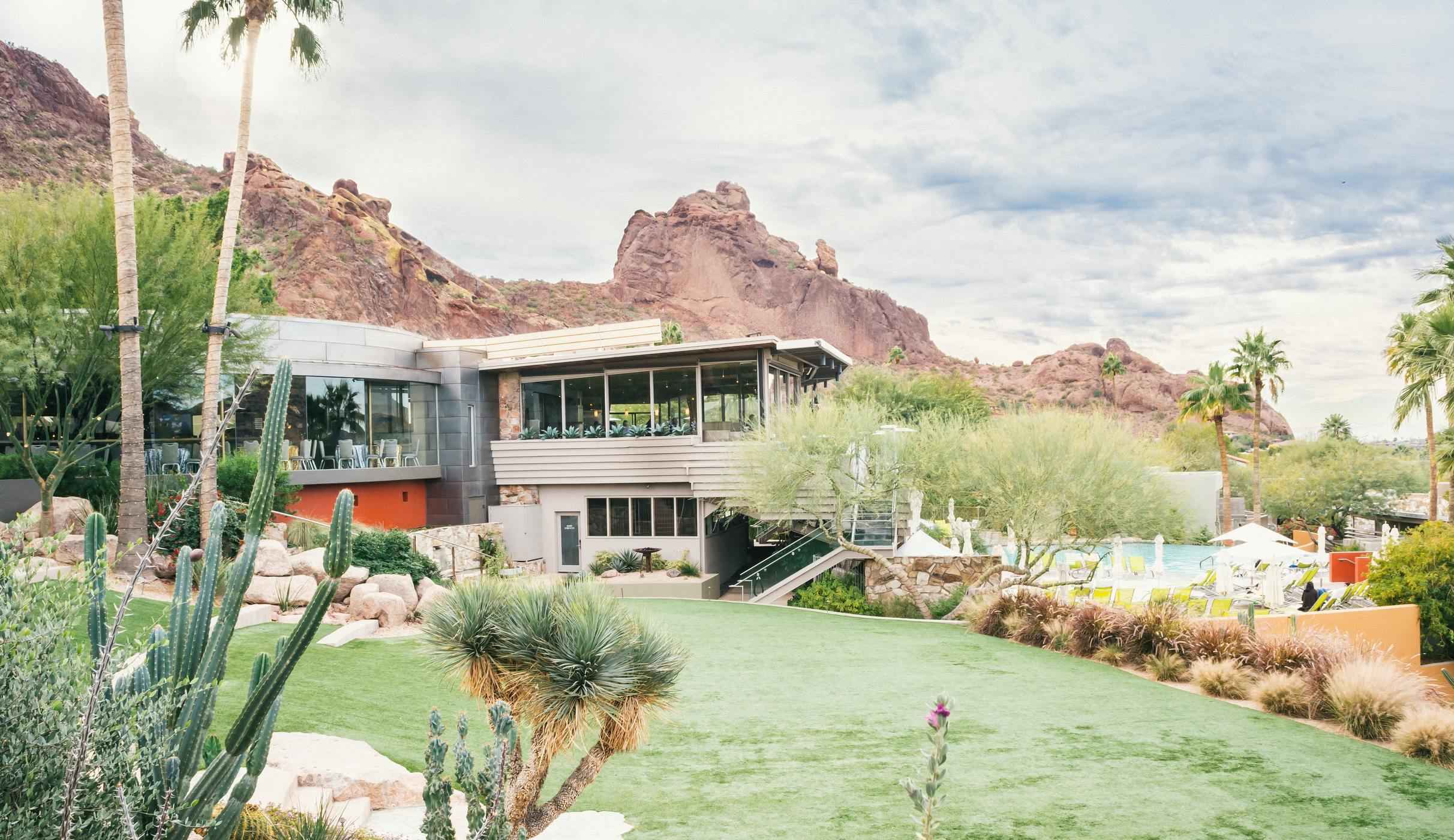 Top 13 Celebrities That Live In Arizona (2024)